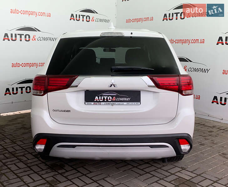 Mitsubishi Outlander 2020