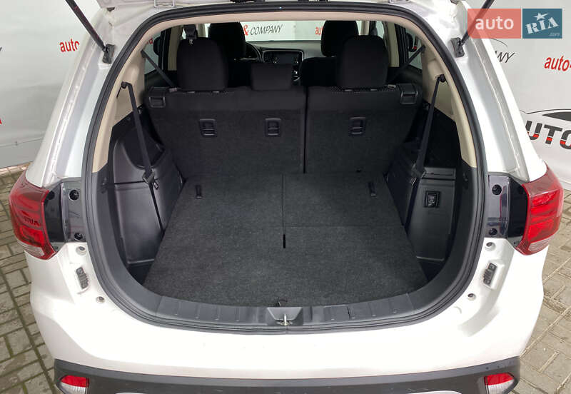 Mitsubishi Outlander 2020