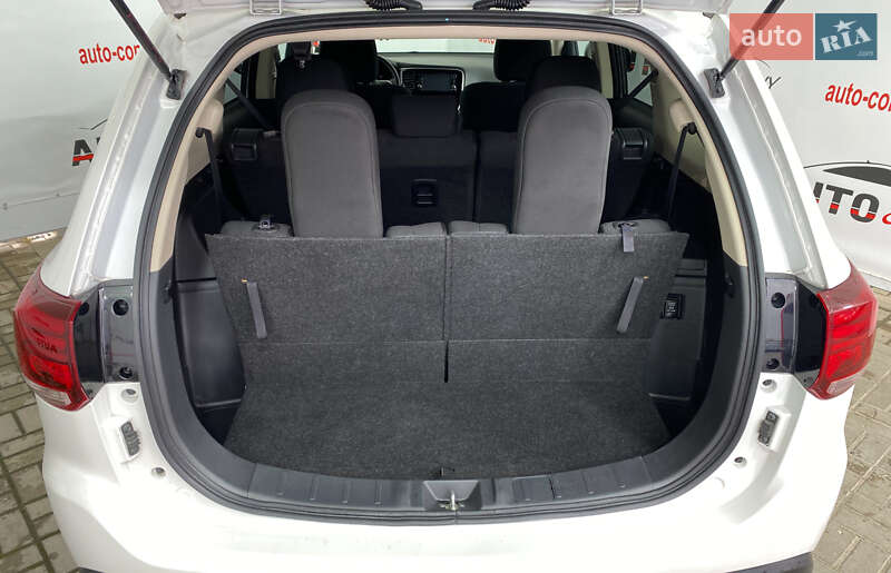 Mitsubishi Outlander 2020