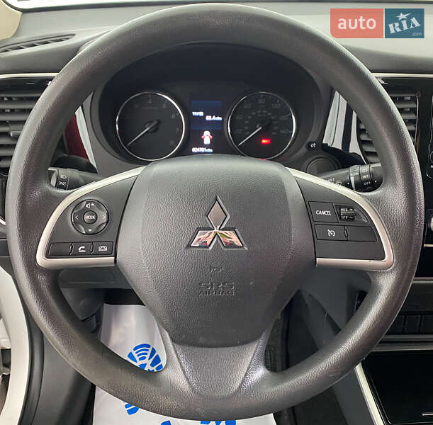 Mitsubishi Outlander 2020