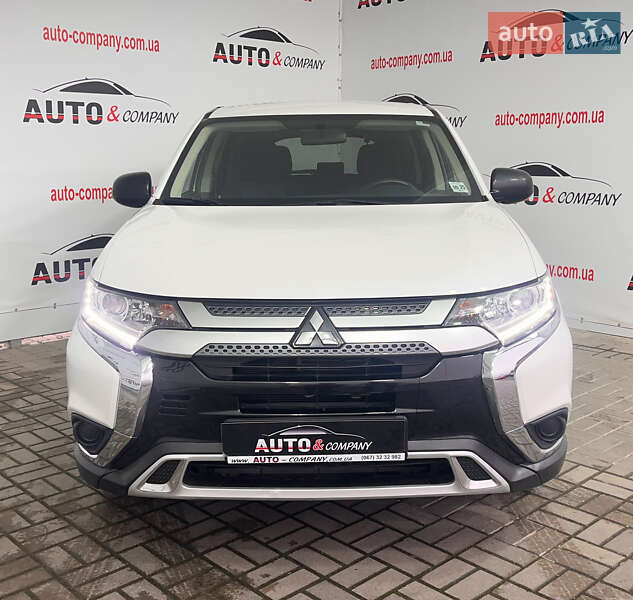 Mitsubishi Outlander 2020