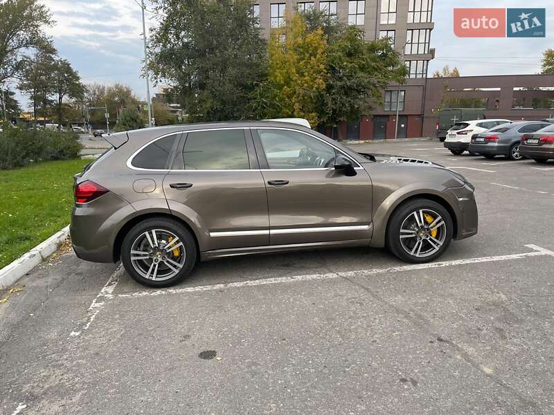 Porsche Cayenne 2013