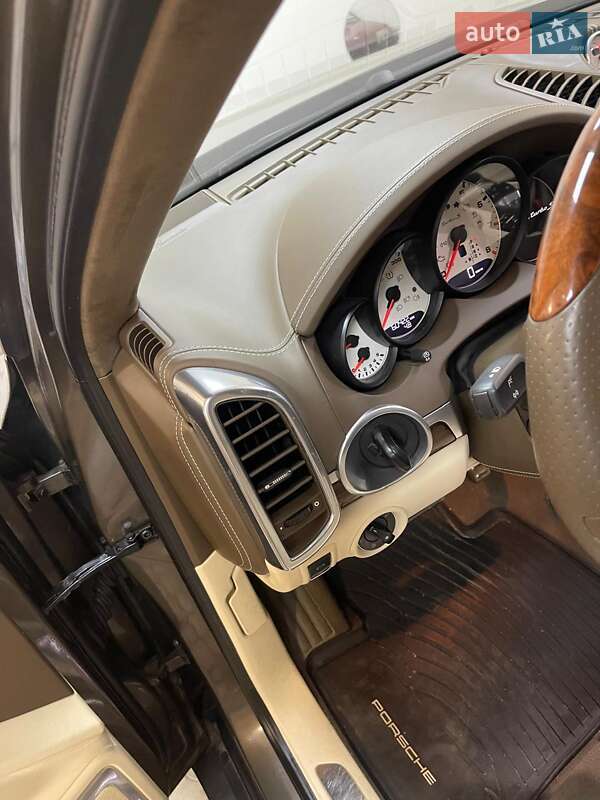 Porsche Cayenne 2013