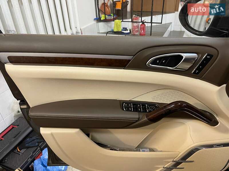 Porsche Cayenne 2013