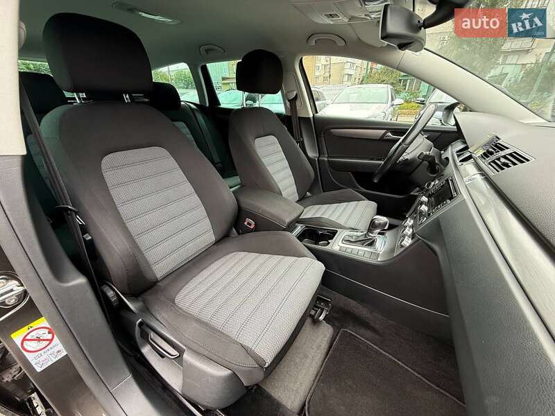 Volkswagen Passat 2012