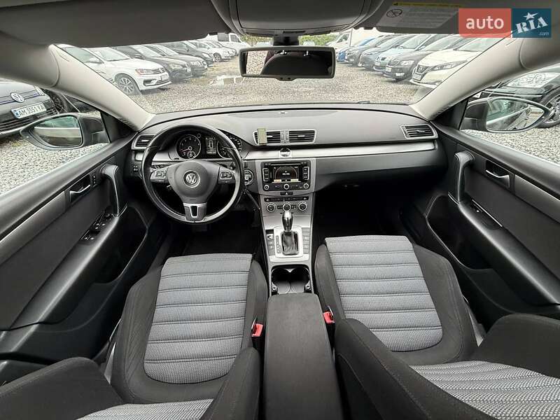 Volkswagen Passat 2012