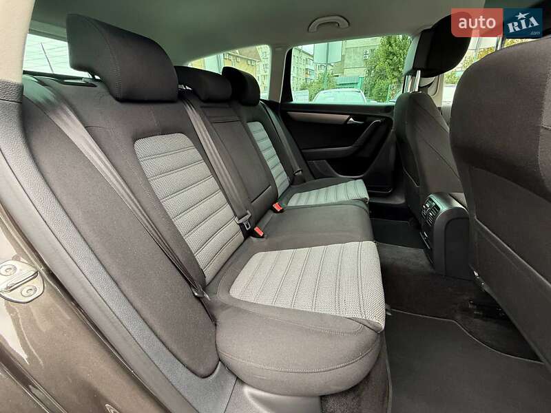 Volkswagen Passat 2012