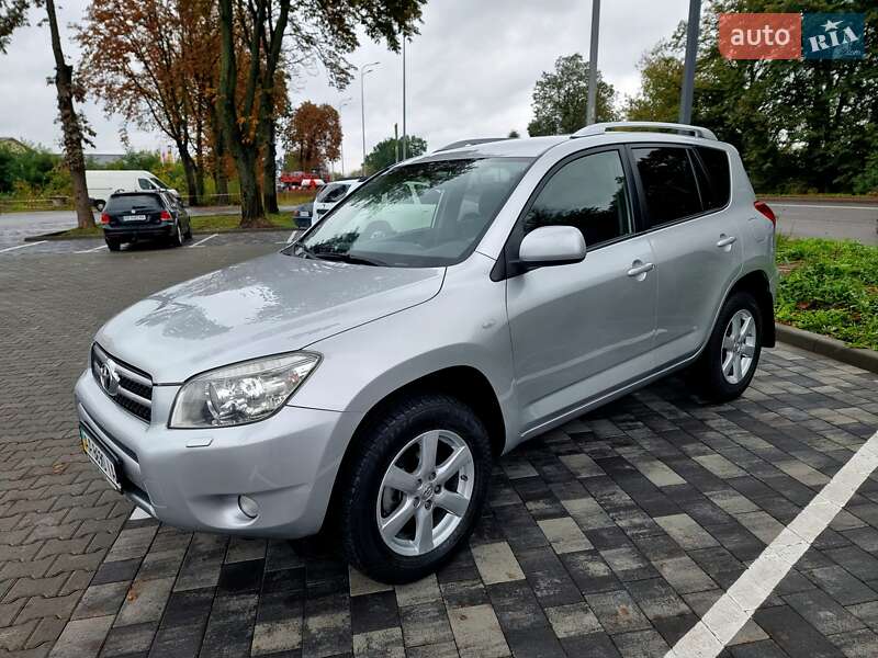 Toyota RAV4 2008