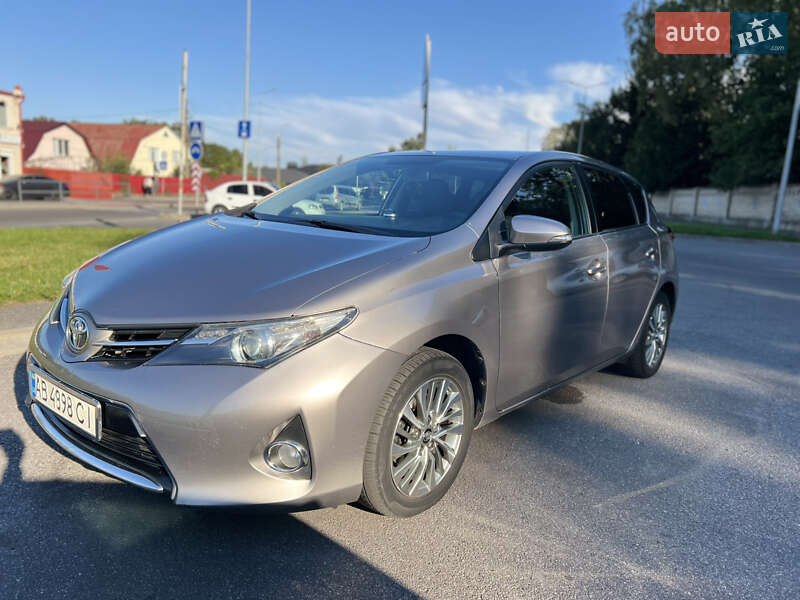Toyota Auris 2013