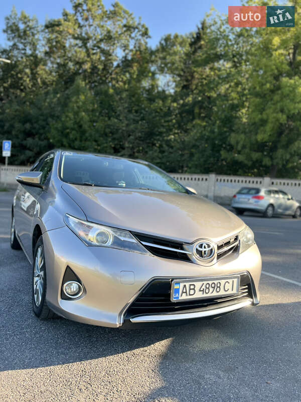 Toyota Auris 2013
