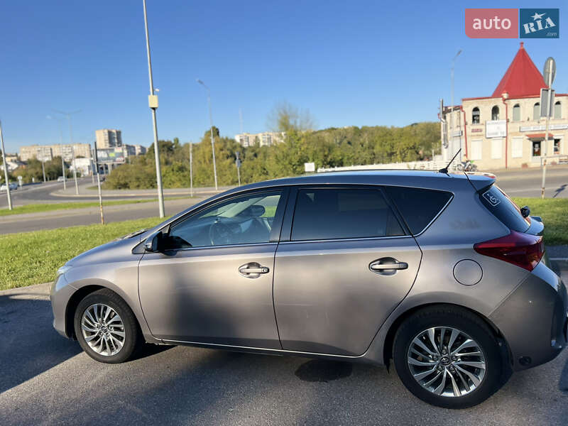 Toyota Auris 2013