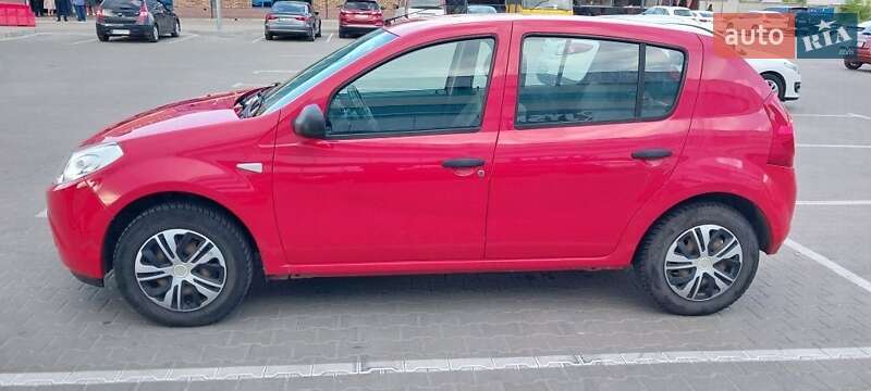 Renault Sandero 2009