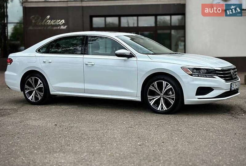 Volkswagen Passat 2021