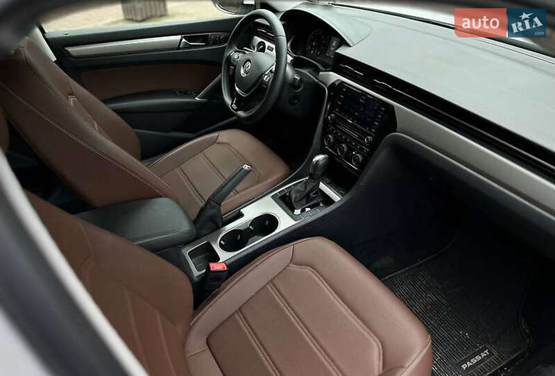 Volkswagen Passat 2021