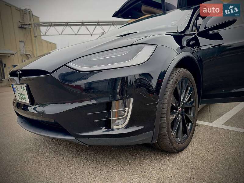 Tesla Model X 2016
