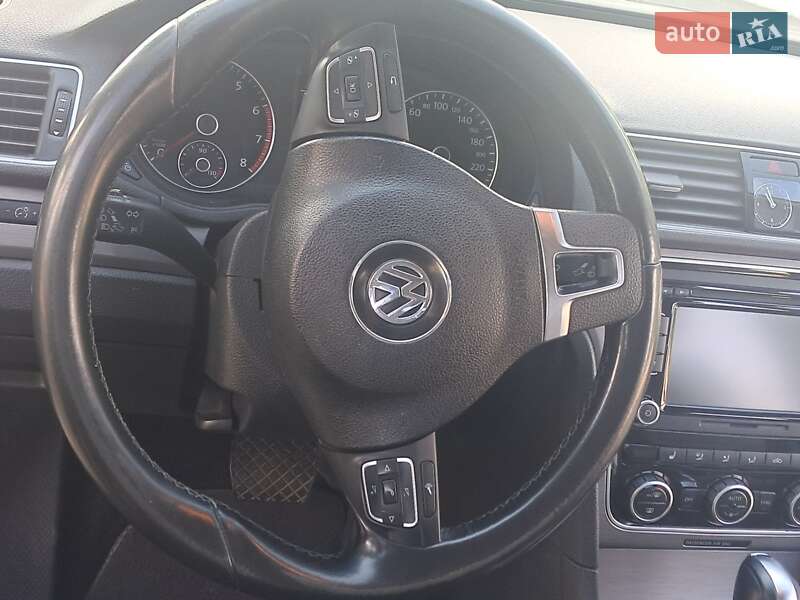 Volkswagen Passat 2014