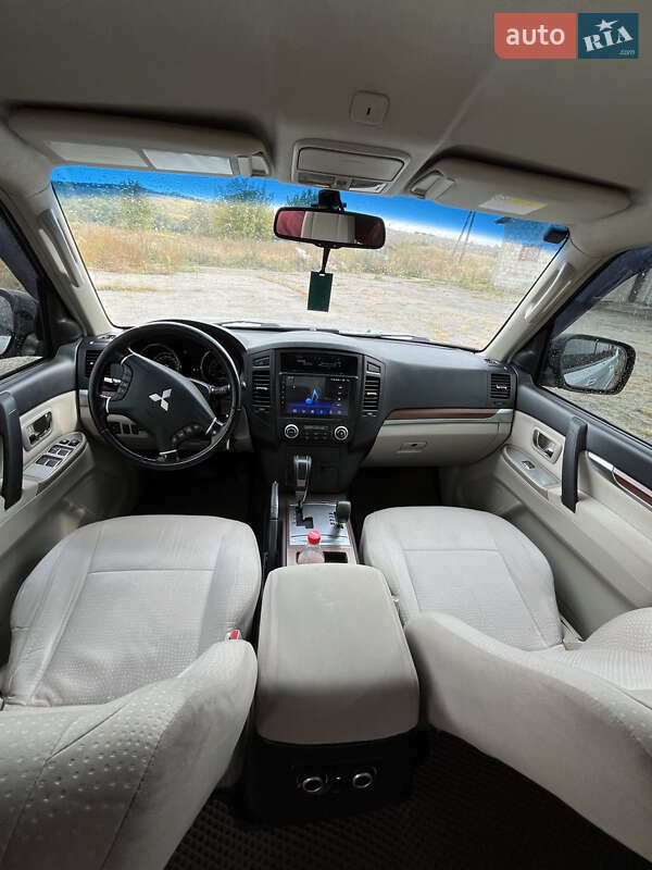 Mitsubishi Pajero 2007