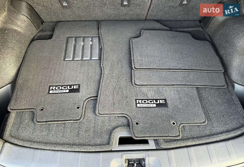 Nissan Rogue Sport 2020