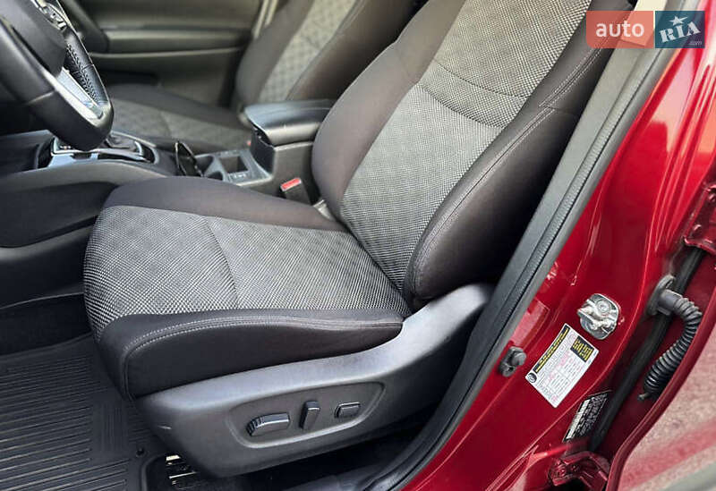 Nissan Rogue Sport 2020