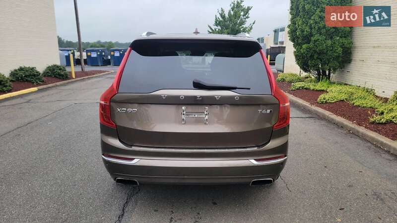 Volvo XC90 2017