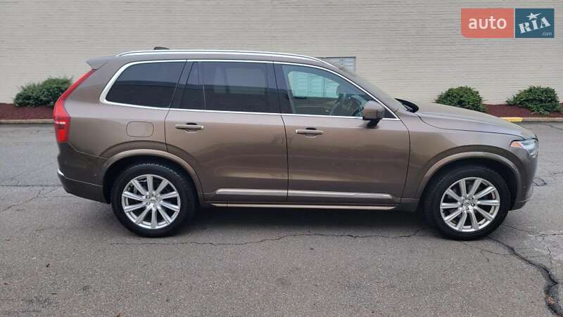 Volvo XC90 2017