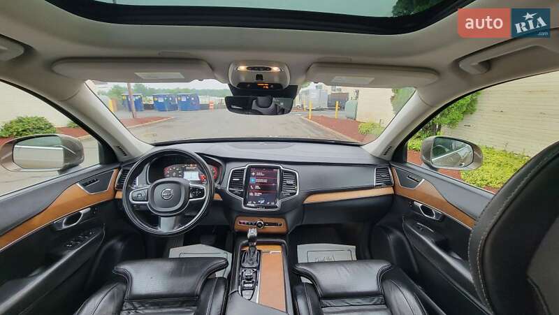 Volvo XC90 2017