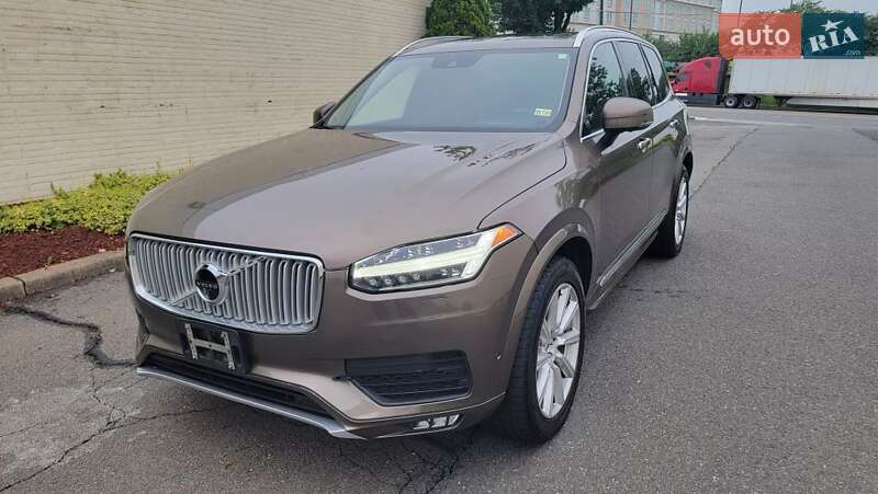 Volvo XC90 2017