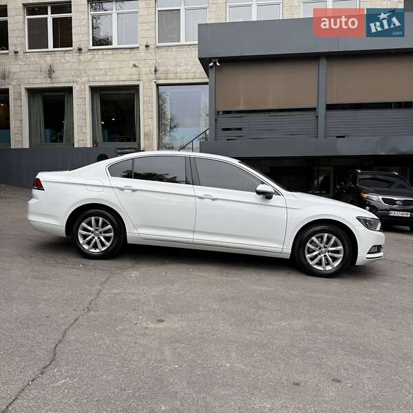 Volkswagen Passat 2015