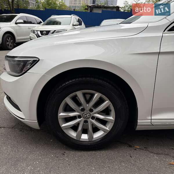 Volkswagen Passat 2015