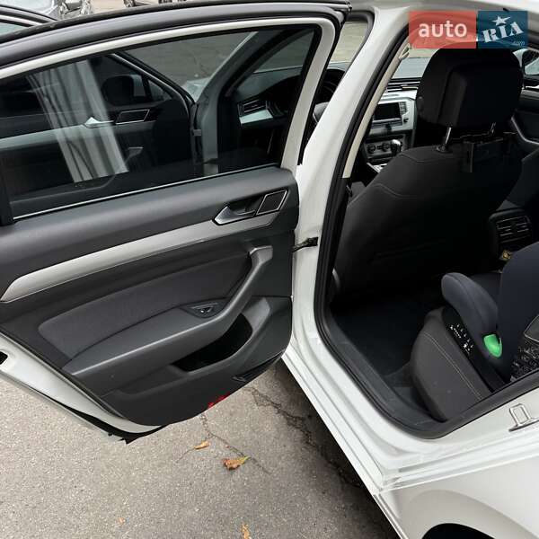 Volkswagen Passat 2015