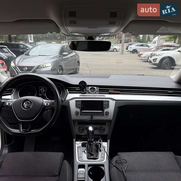 Volkswagen Passat 2015