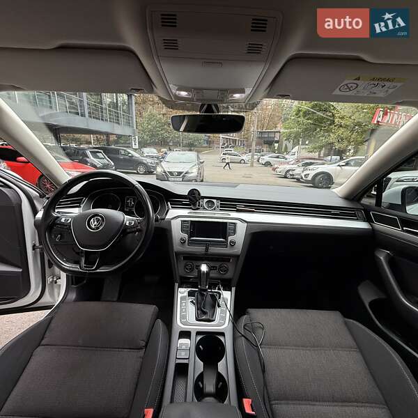 Volkswagen Passat 2015