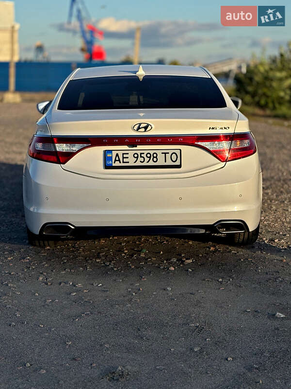 Hyundai Grandeur 2014