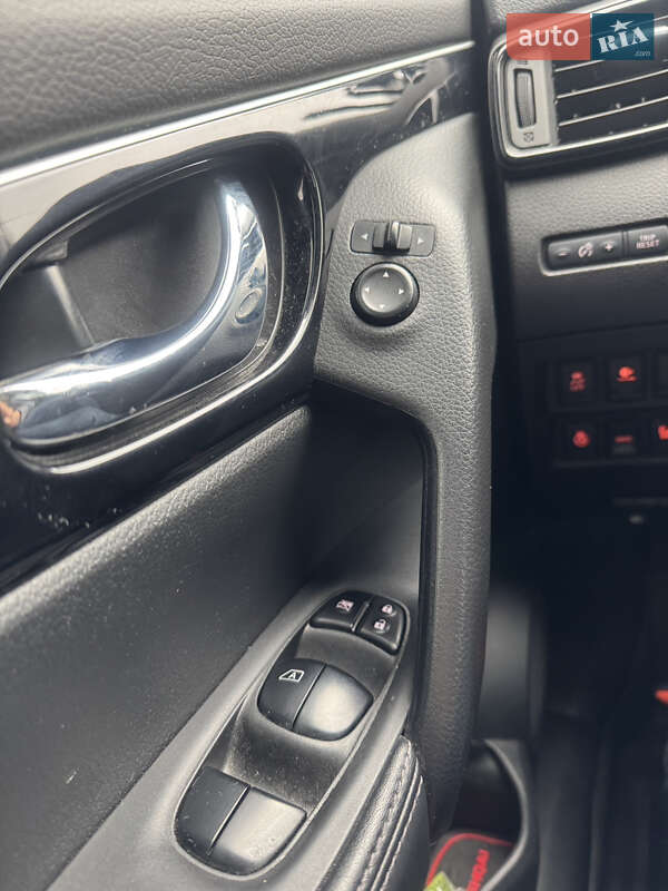 Nissan Rogue Sport 2017