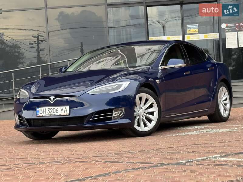 Tesla Model S 2016