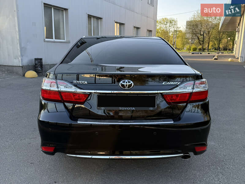 Toyota Camry 2017