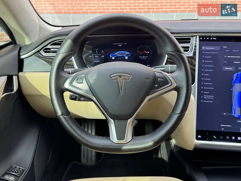 Tesla Model S 2016
