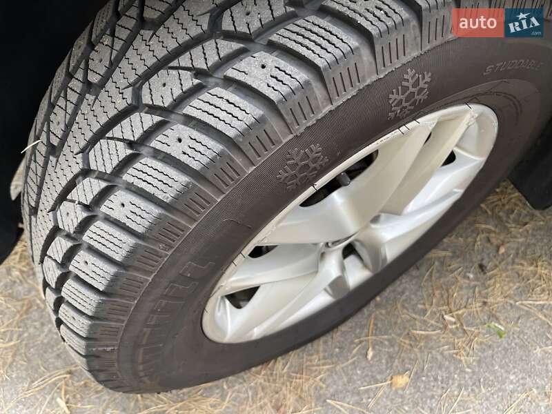 Volkswagen Tiguan 2011