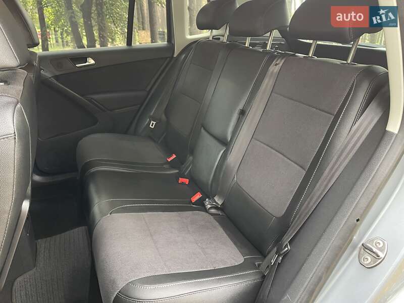 Volkswagen Tiguan 2011