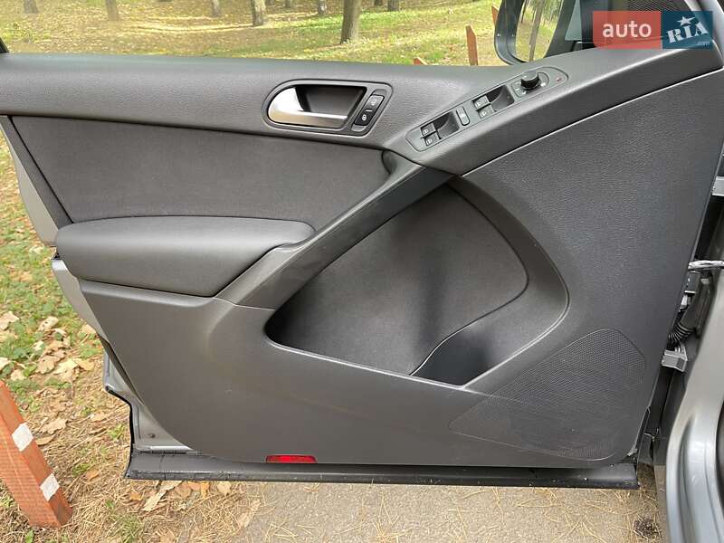 Volkswagen Tiguan 2011