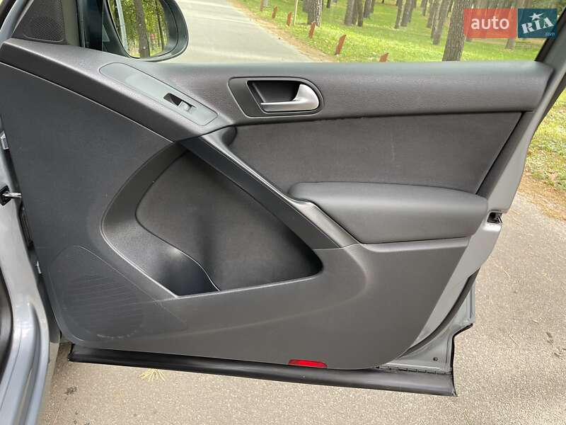 Volkswagen Tiguan 2011