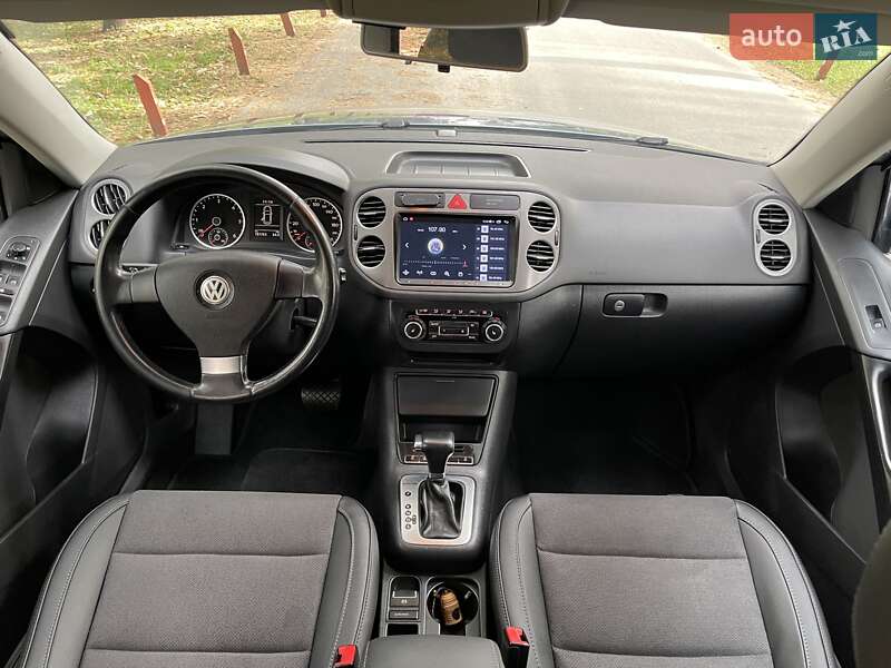 Volkswagen Tiguan 2011