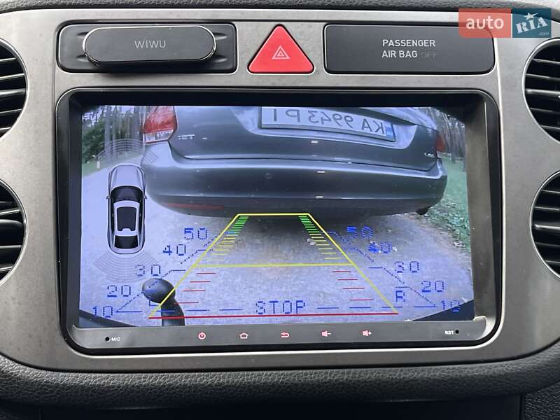 Volkswagen Tiguan 2011