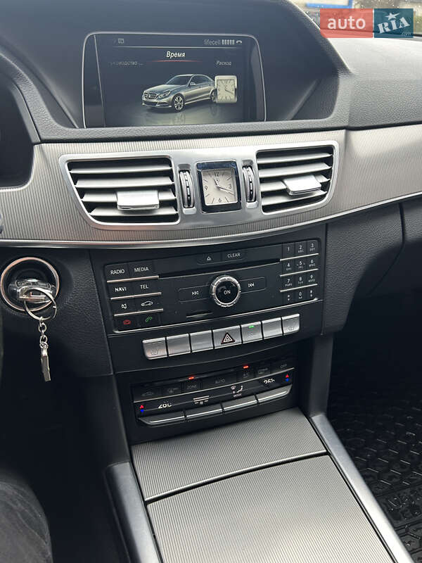 Mercedes-Benz E-Class 2015