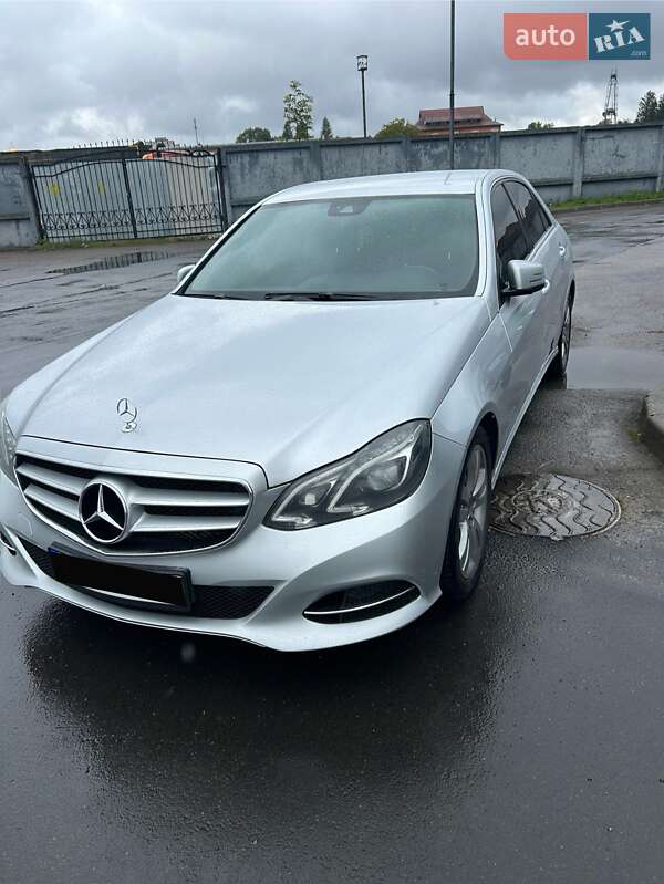 Mercedes-Benz E-Class 2015
