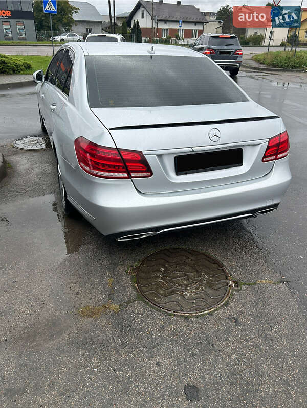 Mercedes-Benz E-Class 2015