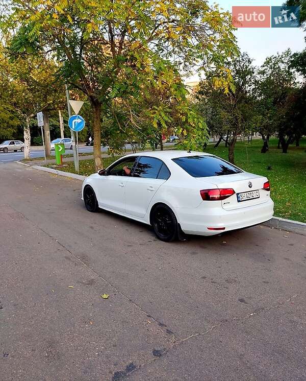 Volkswagen Jetta 2015