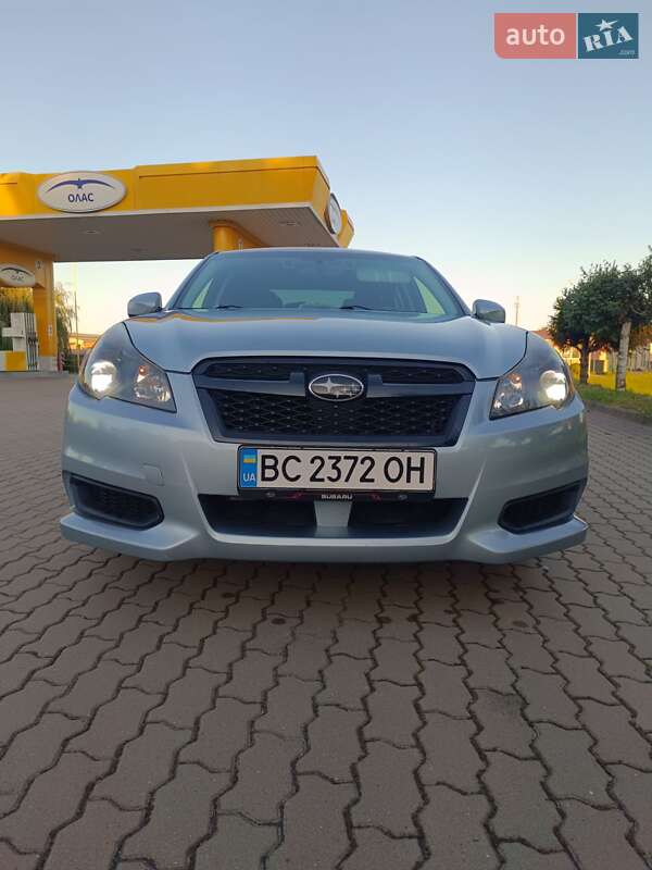 Subaru Legacy 2014