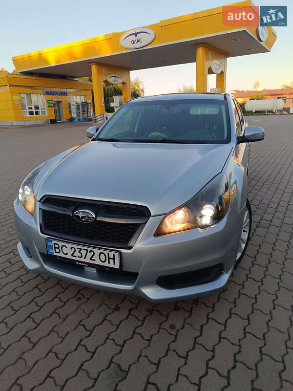 Subaru Legacy 2014