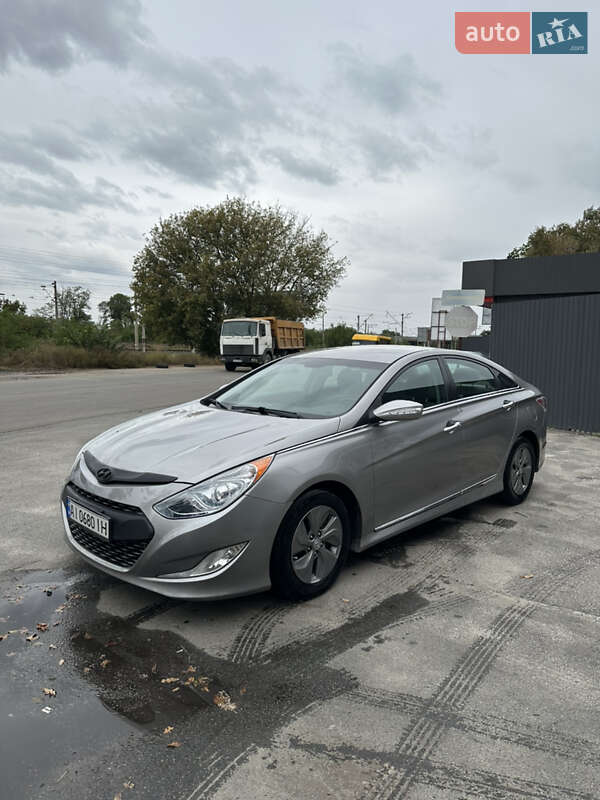 Hyundai Sonata 2013